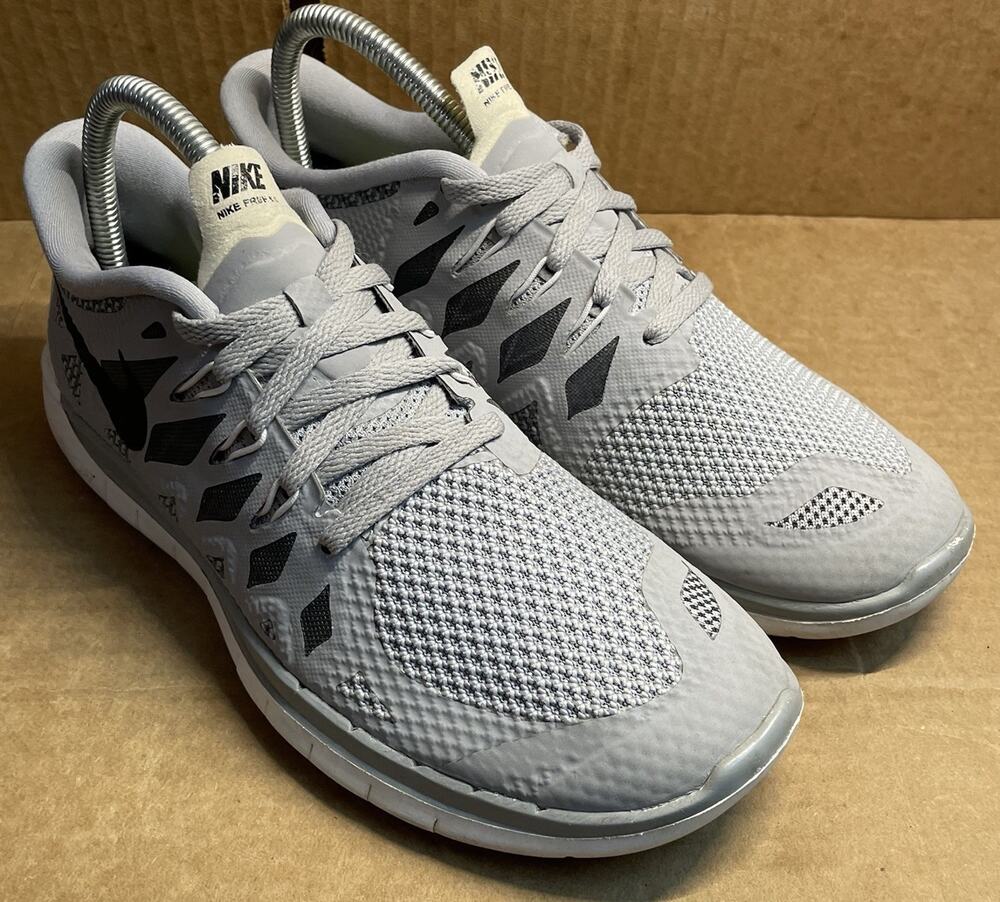 Nike Free Wolf Gray Colorway Womens Size 8.5 / 7Y Shoes Light Use Fast Shipping